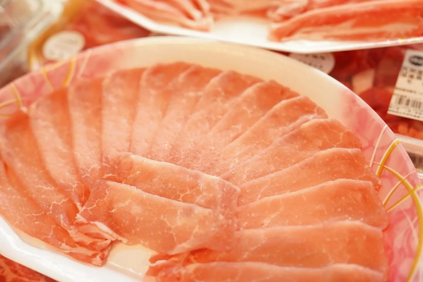皆様、肉料理の楽しさをもっと深めませんか？長い一日を終えた後...